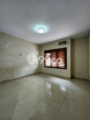 Hunian Mewah LB 200m2 Siap Pakai Desain Elegan di Pondok Indah, Jakarta Selatan Hunian Mewah LB 200m2 Siap Pakai Desain Elegan di Pondok Indah, Jakarta Selatan