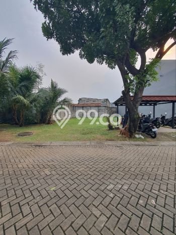 Lahan Dijual Lokasi Strategis di Tangerang Selatan dengan Luas 352m2 Lahan Dijual Lokasi Strategis di Tangerang Selatan dengan Luas 352m2