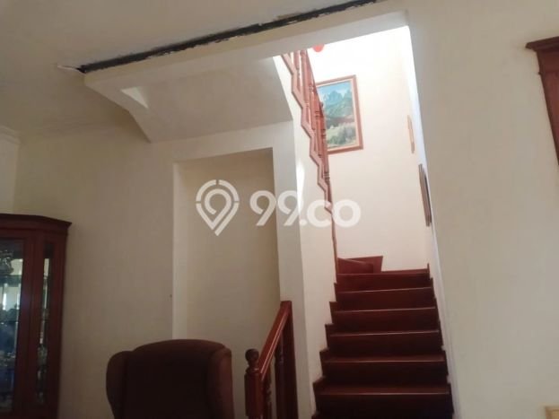 Rumah Eksklusif Siap Huni LT 335m2 di Serpong, Tangerang Selatan Rumah Eksklusif Siap Huni LT 335m2 di Serpong, Tangerang Selatan