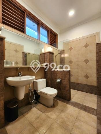 Ready to Use! Luxury House LT 310m2 Desain Modern di Pondok Indah Ready to Use! Luxury House LT 310m2 Desain Modern di Pondok Indah