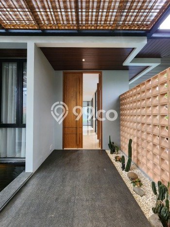 Rumah Elit LB 510m2 Siap Pakai Desain Elegan di Kemang, Jakarta Selatan Rumah Elit LB 510m2 Siap Pakai Desain Elegan di Kemang, Jakarta Selatan
