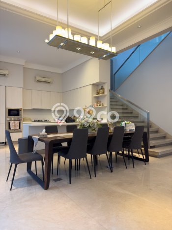 Rumah LT 377m² Lokasi Premium di Kawasan Elite Menteng, Jakarta Pusat Rumah LT 377m² Lokasi Premium di Kawasan Elite Menteng, Jakarta Pusat