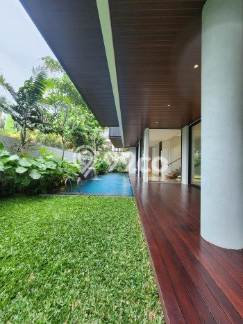 Rumah Elit LB 510m2 Siap Pakai Desain Elegan di Kemang, Jakarta Selatan Rumah Elit LB 510m2 Siap Pakai Desain Elegan di Kemang, Jakarta Selatan