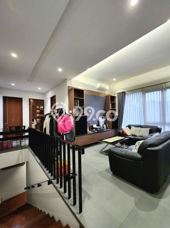 Hot Offer Hunian Premium Ideal dan Luas di Cilandak, Jakarta Selatan Hot Offer Hunian Premium Ideal dan Luas di Cilandak, Jakarta Selatan