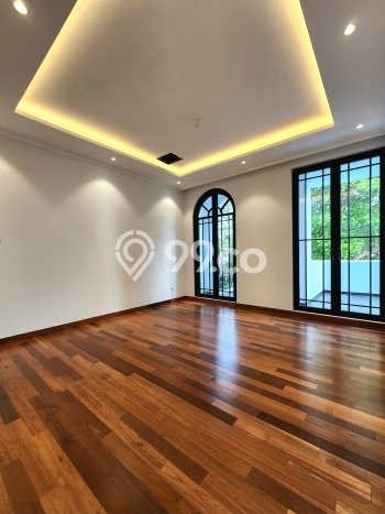 Rumah Eksklusif Dijual LT 330m2 di Cilandak, Jakarta Selatan Rumah Eksklusif Dijual LT 330m2 di Cilandak, Jakarta Selatan