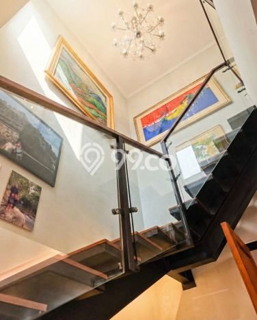 Siap Huni Rumah Mewah 3 Kamar di Kebayoran Baru Dekat ke Mana Saja Siap Huni Rumah Mewah 3 Kamar di Kebayoran Baru Dekat ke Mana Saja