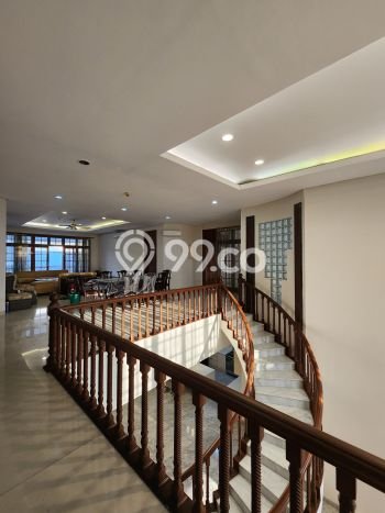 Hunian Bagus Disewakan di Pondok Indah, Jakarta Selatan LT 500m2, LB 800m2 Hunian Bagus Disewakan di Pondok Indah, Jakarta Selatan LT 500m2, LB 800m2