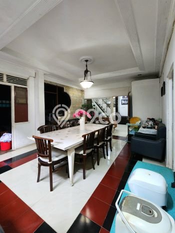 Rumah Mewah Dijual LT 423m2 di Kebayoran Baru, Jakarta Selatan Rumah Mewah Dijual LT 423m2 di Kebayoran Baru, Jakarta Selatan