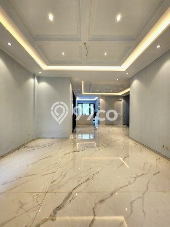 Rumah Eksklusif Dijual LT 330m2 di Cilandak, Jakarta Selatan Rumah Eksklusif Dijual LT 330m2 di Cilandak, Jakarta Selatan