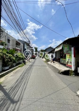 Rumah Elit Modern Tanpa Renovasi di Pondok Pinang Jakarta Selatan Rumah Elit Modern Tanpa Renovasi di Pondok Pinang Jakarta Selatan