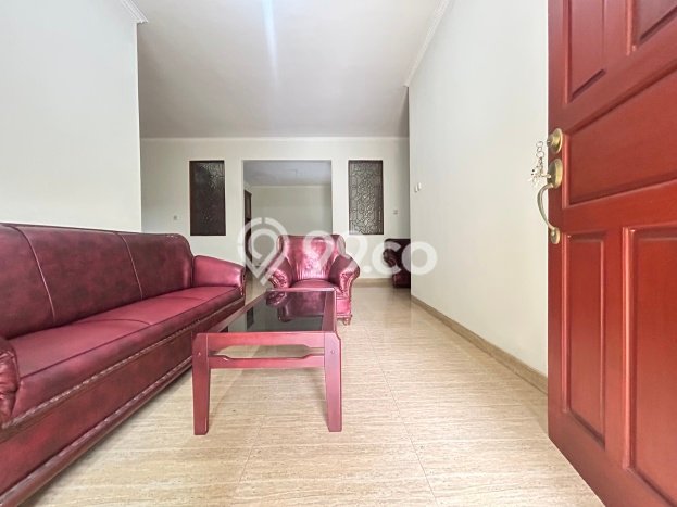 UNIT SPESIAL! Rumah di , 3 KM, Akses Pusat Kota, LT 250m2m² Bangunan 200m2m² UNIT SPESIAL! Rumah di , 3 KM, Akses Pusat Kota, LT 250m2m² Bangunan 200m2m²