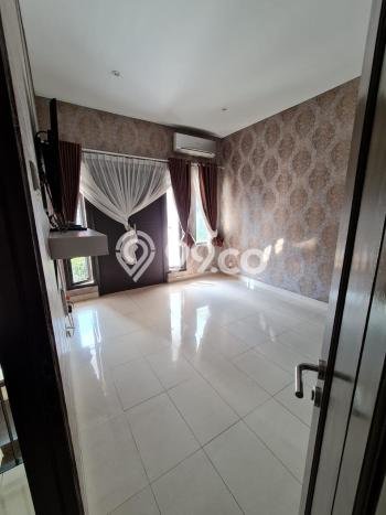 Jual Rumah Modern 3 KT di Raffles Hills, Jakarta Timur Jual Rumah Modern 3 KT di Raffles Hills, Jakarta Timur