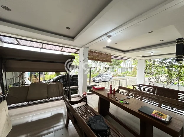 Jual Rumah Eksklusif 4 KT di Raffles Hills, Jakarta Timur Jual Rumah Eksklusif 4 KT di Raffles Hills, Jakarta Timur