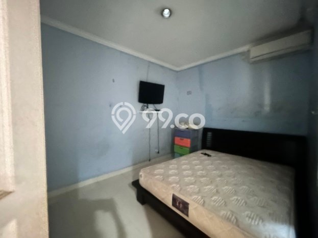 Rumah Modern 2 KT di Raffles Hills Jakarta Timur Semi Furnished Rumah Modern 2 KT di Raffles Hills Jakarta Timur Semi Furnished