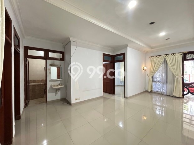 Disewakan Rumah Murah di Raffles Hills Jakarta Timur dengan 3 KT Disewakan Rumah Murah di Raffles Hills Jakarta Timur dengan 3 KT