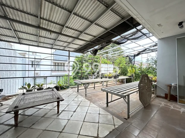 Jual Rumah Eksklusif 4 KT di Raffles Hills, Jakarta Timur Jual Rumah Eksklusif 4 KT di Raffles Hills, Jakarta Timur