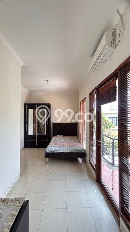 Disewakan! Rumah 3 Kamar Tidur &
3 Kamar Mandi di Raffles Hills, Jakarta Timur Disewakan! Rumah 3 Kamar Tidur &
3 Kamar Mandi di Raffles Hills, Jakarta Timur