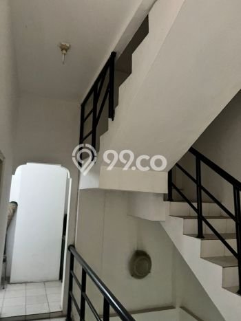 Ruko Dijual di Jakarta Timur LT 56m2 & LB 168m2 Lokasi Terbaik! Ruko Dijual di Jakarta Timur LT 56m2 & LB 168m2 Lokasi Terbaik!