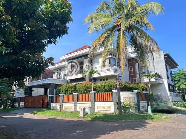 Sewa Rumah Murah di Raffles Hills Jakarta Timur dengan 6 KT Sewa Rumah Murah di Raffles Hills Jakarta Timur dengan 6 KT