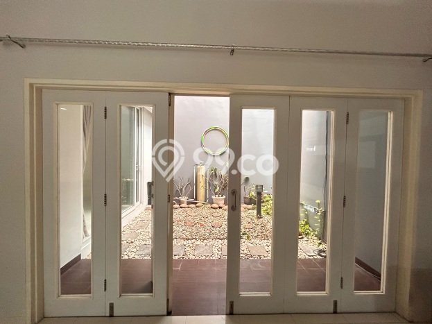 Rumah sewa siap pakai 4 Kamar Tidur di Raffles Hills, Jakarta Timur Rumah sewa siap pakai 4 Kamar Tidur di Raffles Hills, Jakarta Timur