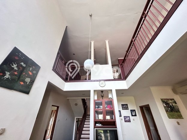 Rumah Luxury Modern Siap Huni di Raffles Hills Jakarta Timur Rumah Luxury Modern Siap Huni di Raffles Hills Jakarta Timur