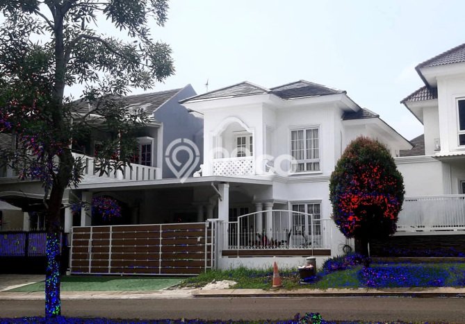 Disewakan Rumah Murah di Kota Wisata Bogor dengan 4 Kamar Tidur Disewakan Rumah Murah di Kota Wisata Bogor dengan 4 Kamar Tidur