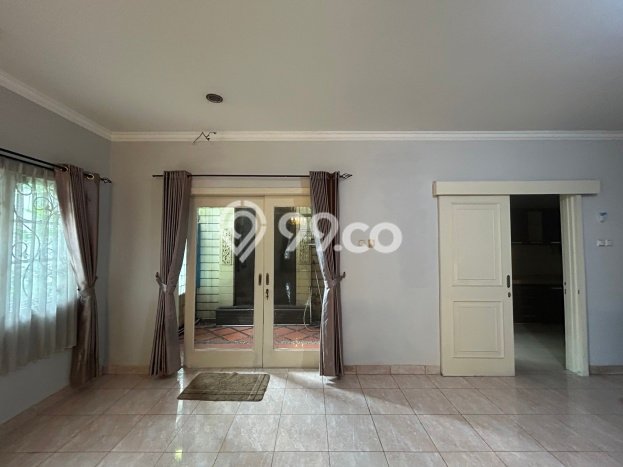 Disewakan! Rumah 3 Kamar Tidur &
3 Kamar Mandi di Raffles Hills, Jakarta Timur Disewakan! Rumah 3 Kamar Tidur &
3 Kamar Mandi di Raffles Hills, Jakarta Timur