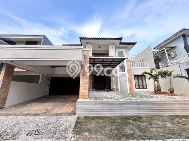 Rumah Luxury Modern Tanpa Renovasi di Raffles Hills Jakarta Timur Rumah Luxury Modern Tanpa Renovasi di Raffles Hills Jakarta Timur