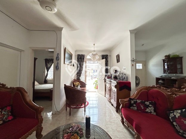 Dijual Rumah Eksklusif 3 KT di Raffles Hills, Jakarta Timur Dijual Rumah Eksklusif 3 KT di Raffles Hills, Jakarta Timur