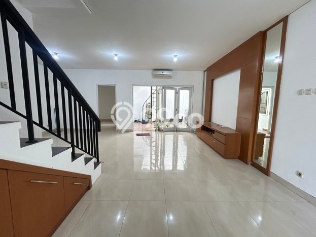 For Sale Hunian Rumah Nyaman 3 Kamar di Raffles Hills, Jakarta Timur For Sale Hunian Rumah Nyaman 3 Kamar di Raffles Hills, Jakarta Timur