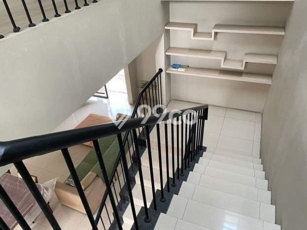 Jual Rumah Mewah Elegan Dengan View Cantik di BSD City, Tangerang Jual Rumah Mewah Elegan Dengan View Cantik di BSD City, Tangerang