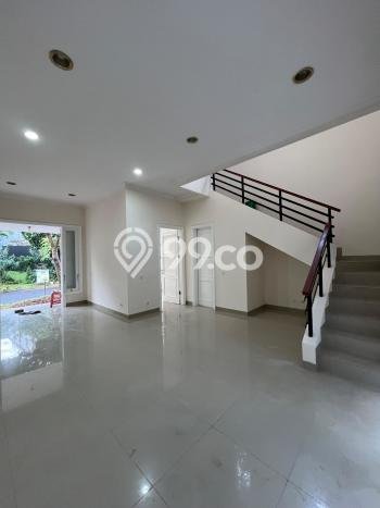 For Sale! Luxury House LT 216m2 Desain Elegan di Gading Serpong Pondok Hijau Golf For Sale! Luxury House LT 216m2 Desain Elegan di Gading Serpong Pondok Hijau Golf