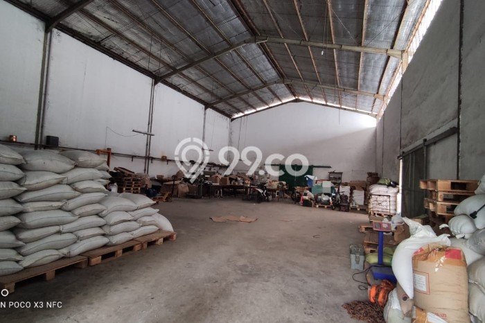 Unit Gudang Dijual di Serpong Utara Tangerang Selatan 560m2 Unit Gudang Dijual di Serpong Utara Tangerang Selatan 560m2