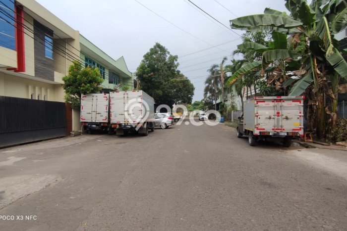 Unit Gudang Dijual di Serpong Utara Tangerang Selatan 560m2 Unit Gudang Dijual di Serpong Utara Tangerang Selatan 560m2
