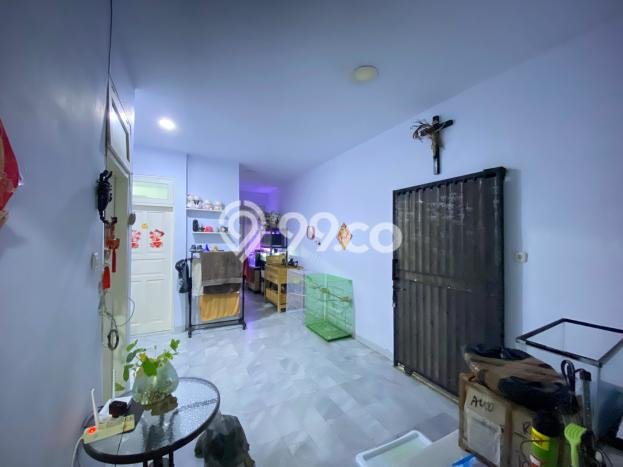 Rumah Strategis di Batu Ceper, Dekat Kawasan Komersial, Tangerang - 4 Kamar Tidur Rumah Strategis di Batu Ceper, Dekat Kawasan Komersial, Tangerang - 4 Kamar Tidur