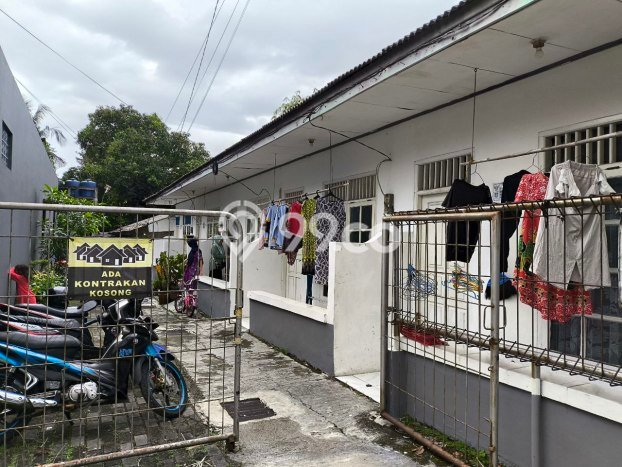 Dijual Hunian Rumah Terawat 10 KT di Margonda, Depok Dijual Hunian Rumah Terawat 10 KT di Margonda, Depok