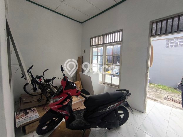 Dijual Hunian Rumah Terawat 10 KT di Margonda, Depok Dijual Hunian Rumah Terawat 10 KT di Margonda, Depok