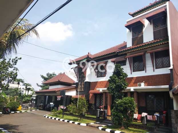 Rumah Luxury Modern Tanpa Renovasi di Depok I Depok Rumah Luxury Modern Tanpa Renovasi di Depok I Depok