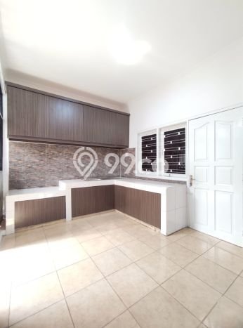 Rumah Kontrakan Jakarta Selatan LT 650m2 LB 500m2 Kawasan Cipete Rumah Kontrakan Jakarta Selatan LT 650m2 LB 500m2 Kawasan Cipete