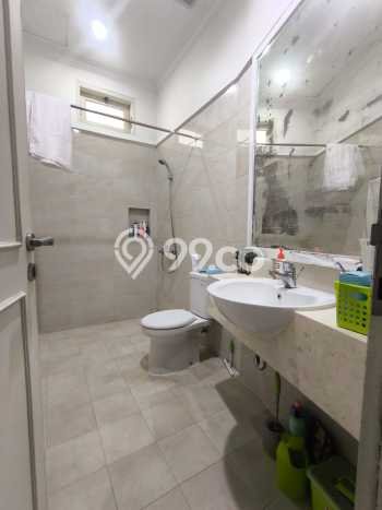 Hunian Mewah Dijual LT 1040m2 di Pasar Minggu, Jakarta Selatan Hunian Mewah Dijual LT 1040m2 di Pasar Minggu, Jakarta Selatan