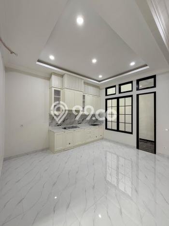 Rumah Modern 3 KT di BSD Griya Loka Tangerang Semi Furnished Rumah Modern 3 KT di BSD Griya Loka Tangerang Semi Furnished