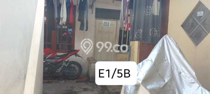 Aset Investasi! Rumah Kost Dijual di Cipondoh, Tangerang, 5 KT, 2 KM, Luas 290m2 Aset Investasi! Rumah Kost Dijual di Cipondoh, Tangerang, 5 KT, 2 KM, Luas 290m2