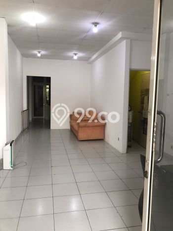 Ruko Dijual di Prime Area Jakarta Barat Luas 140m2 Ruko Dijual di Prime Area Jakarta Barat Luas 140m2