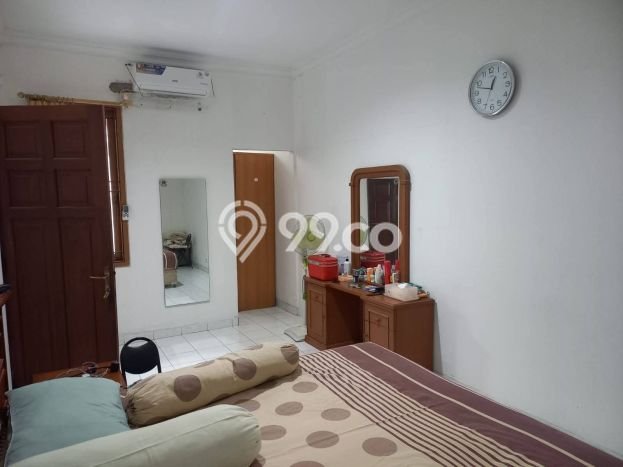 Siap Huni Rumah Mewah 4 Kamar di Kebon Jeruk Dekat ke Mana Pun Siap Huni Rumah Mewah 4 Kamar di Kebon Jeruk Dekat ke Mana Pun