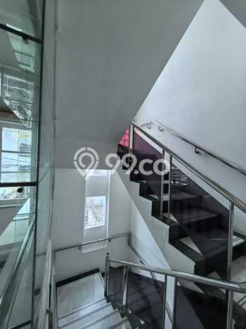 Rumah Elit Modern Tanpa Renovasi di Tamansari Jakarta Barat Rumah Elit Modern Tanpa Renovasi di Tamansari Jakarta Barat