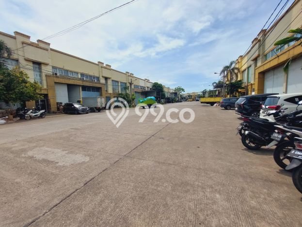 Disewakan Gudang di Pusat Kota Jakarta Barat Ramai Strategis Disewakan Gudang di Pusat Kota Jakarta Barat Ramai Strategis