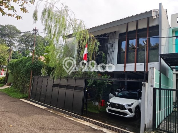 Rumah Luxury Modern Tanpa Renovasi di Surya Sumantri Bandung Rumah Luxury Modern Tanpa Renovasi di Surya Sumantri Bandung