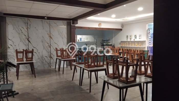 Komersial untuk Disewa di Pusat Bandung Luas Bangunan 250m2 Komersial untuk Disewa di Pusat Bandung Luas Bangunan 250m2