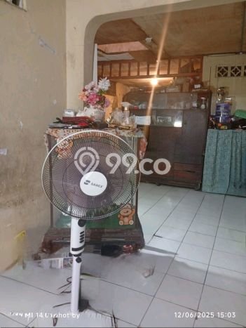 Rumah Modern Cantik 4 KT Bisa Langsung Pindah di Johar Baru Rumah Modern Cantik 4 KT Bisa Langsung Pindah di Johar Baru
