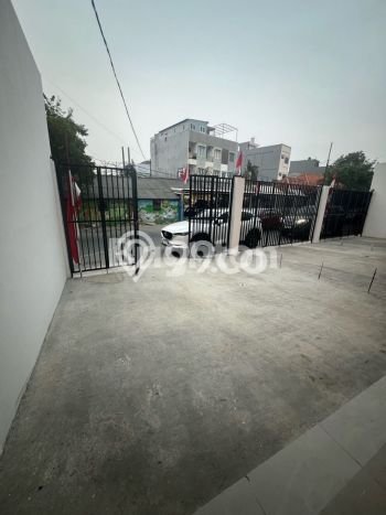 Ruko Dijual di Jakarta Barat LT 100m2 & LB 236m2 Lokasi Terbaik! Ruko Dijual di Jakarta Barat LT 100m2 & LB 236m2 Lokasi Terbaik!